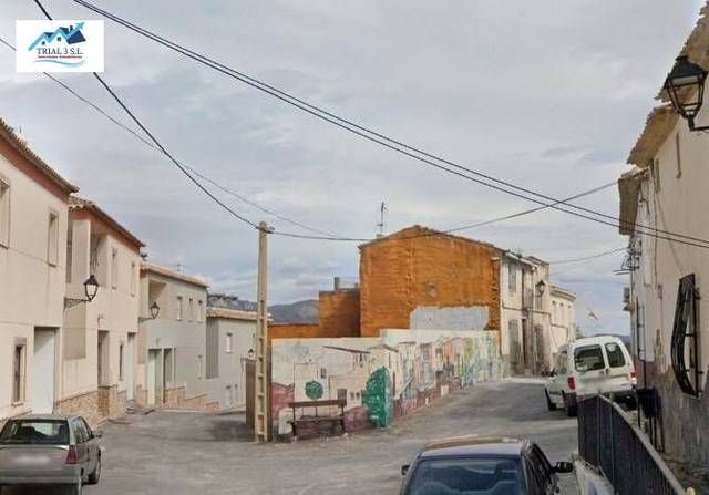 Garaje en Venta en Avenida de Purchena en Suflí