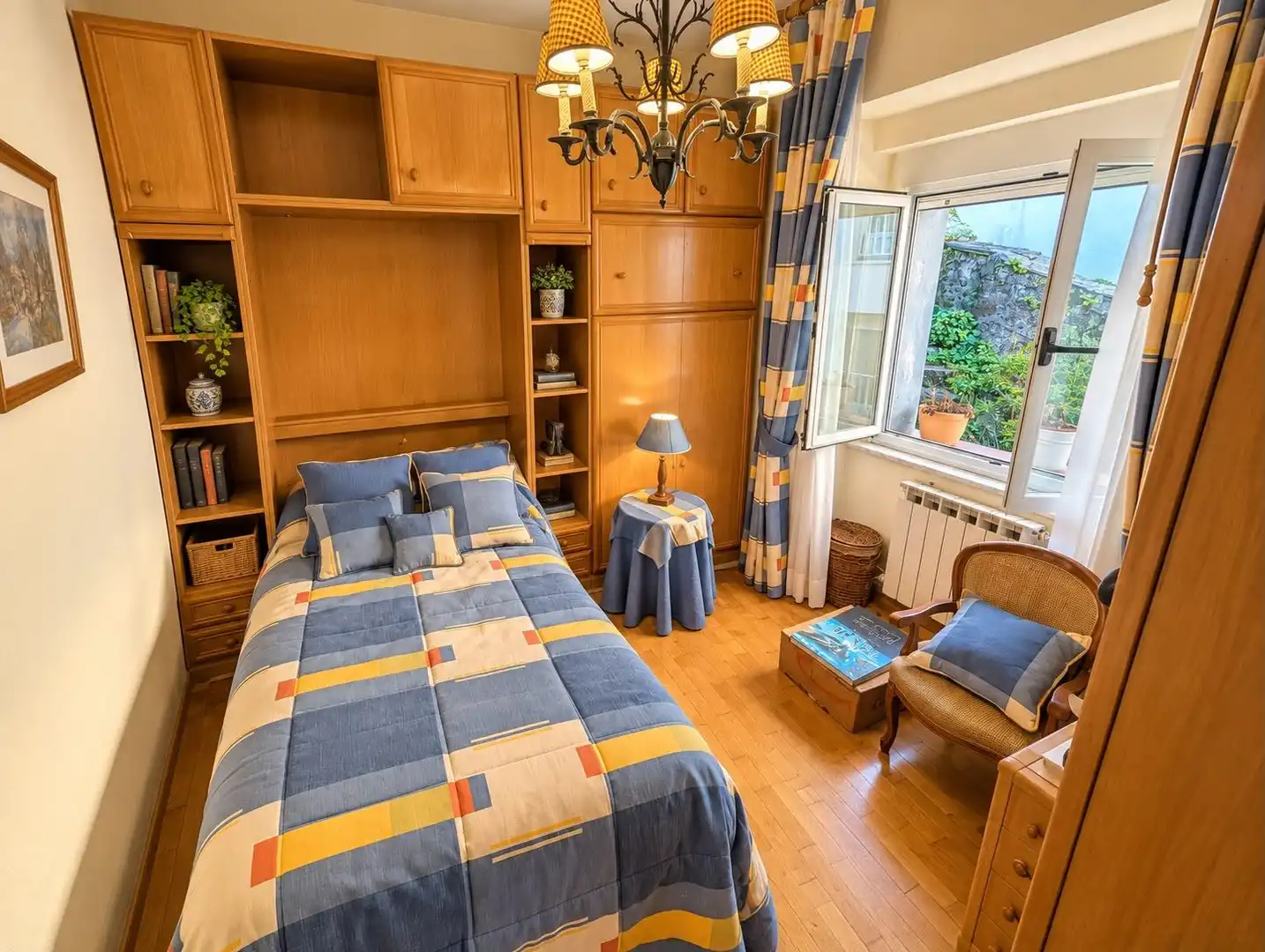 Habitación de Piso en venta en Ribadesella con Calefacción, Parquet y Terraza