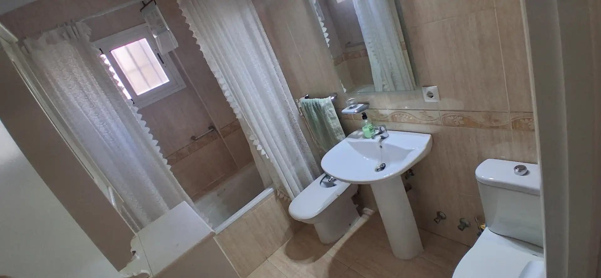 Badezimmer von Wohnung zur Miete in  Sevilla Capital mit Terrasse
