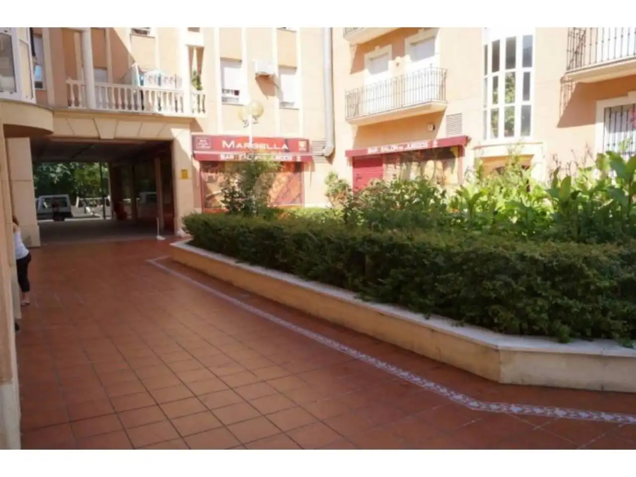 Local comercial en venda a Baena, imagen 6
