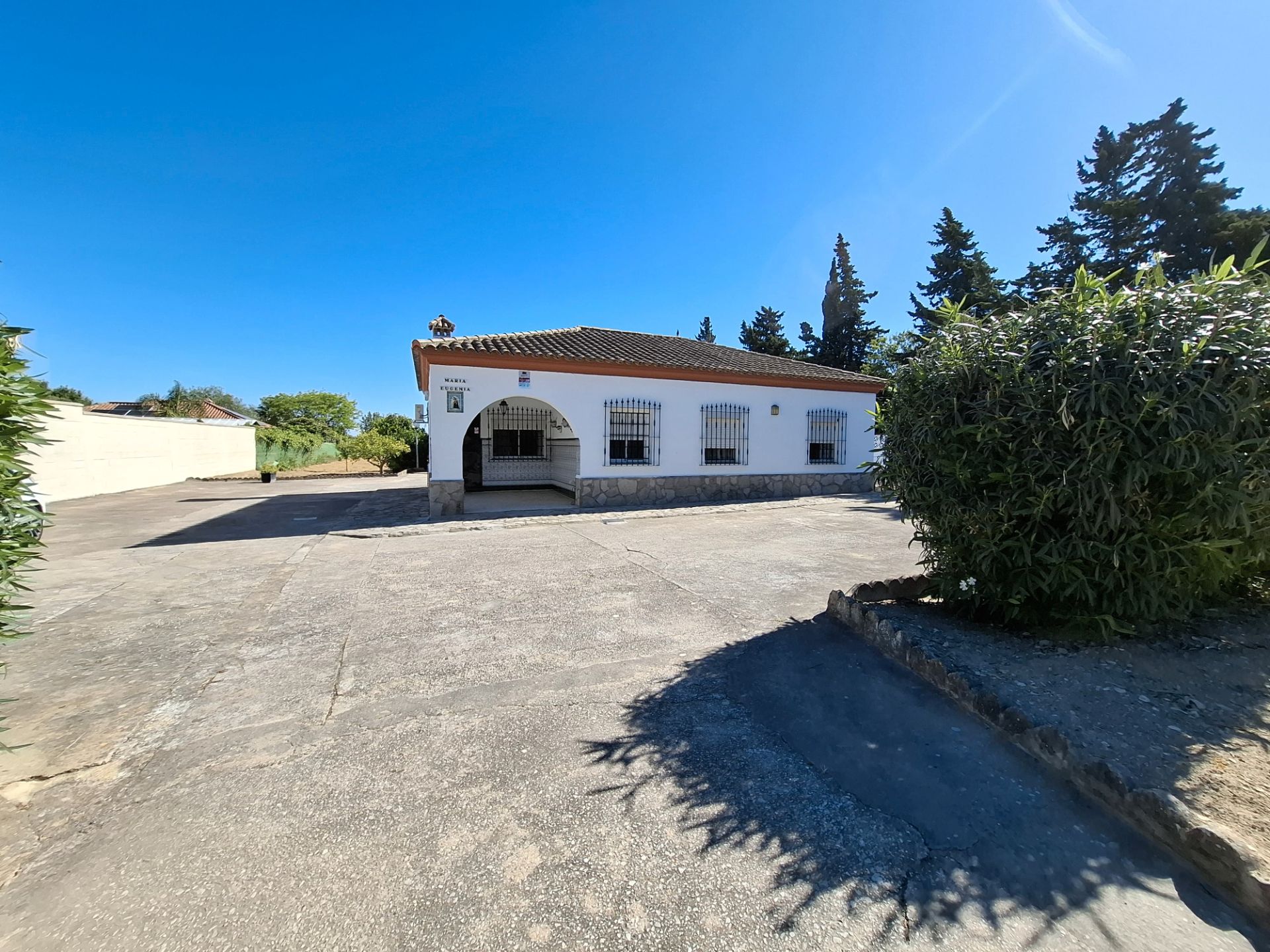 Vista exterior de Casa o xalet en venda en Puerto Real amb Moblat