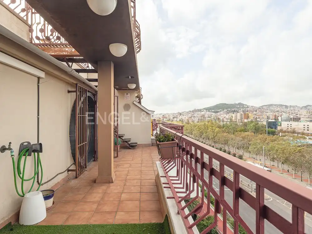 Terrasse von Dachboden zum Verkauf in Barcelona mit Klimaanlage, Heizung und Terrasse