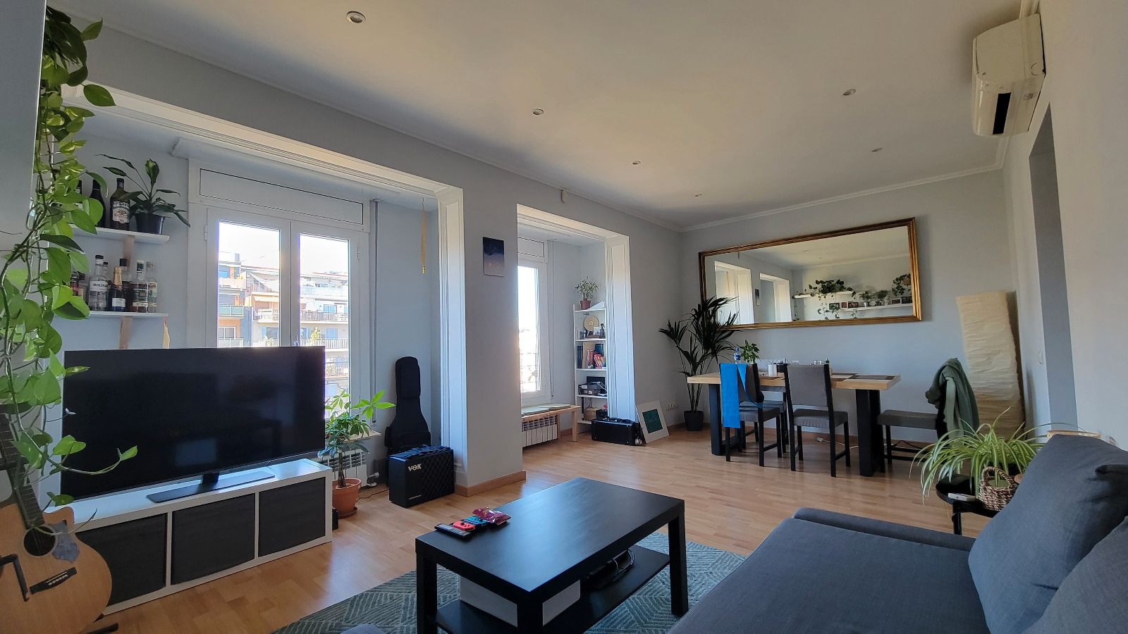 Living room of Flat for sale in  Barcelona Capital  with Parquet flooring