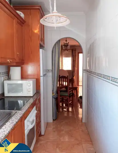 Cuina de Pis en venda en Torrevieja amb Terrassa, Moblat i Piscina comunitària