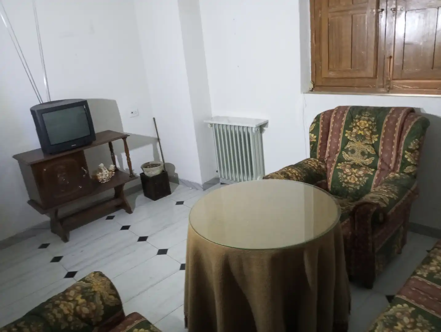 Sala de estar de Edificio en venta en Baza
