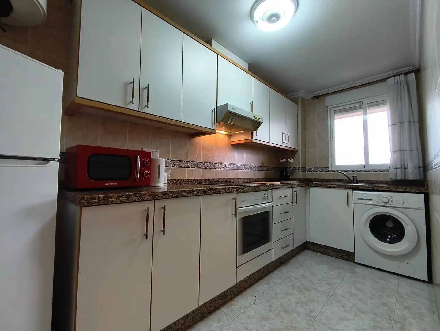 Mini appartamento con terrazza in affitto a Avenida SALAMANCA 34, imagen 14