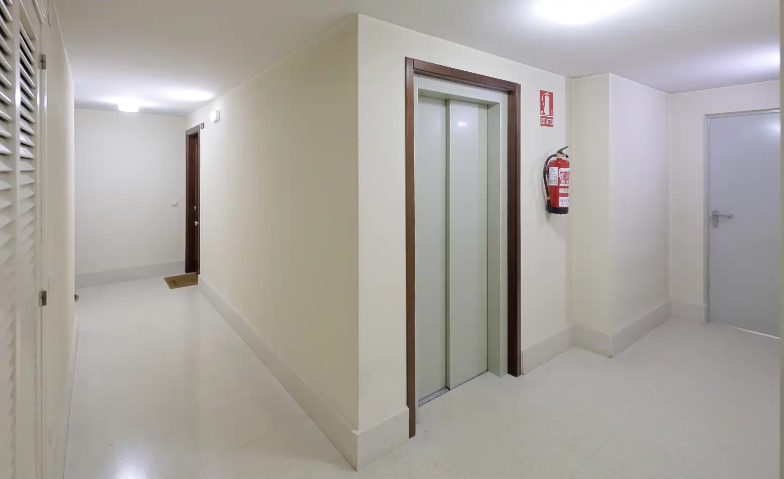 Pis en venda en Oviedo  amb Calefacció, Parquet i Traster