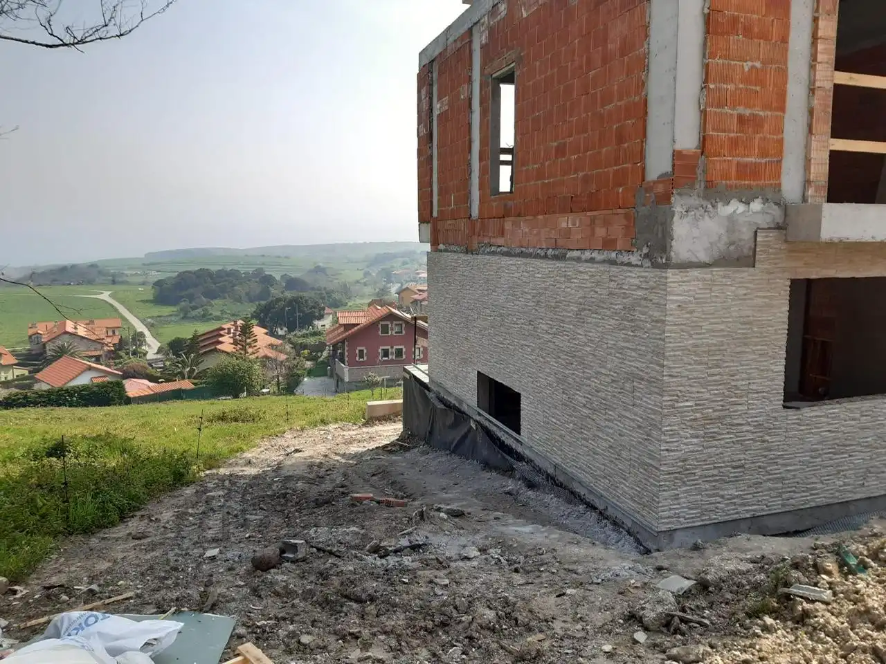 Vista exterior de Planta baja en venta en Val de San Vicente 