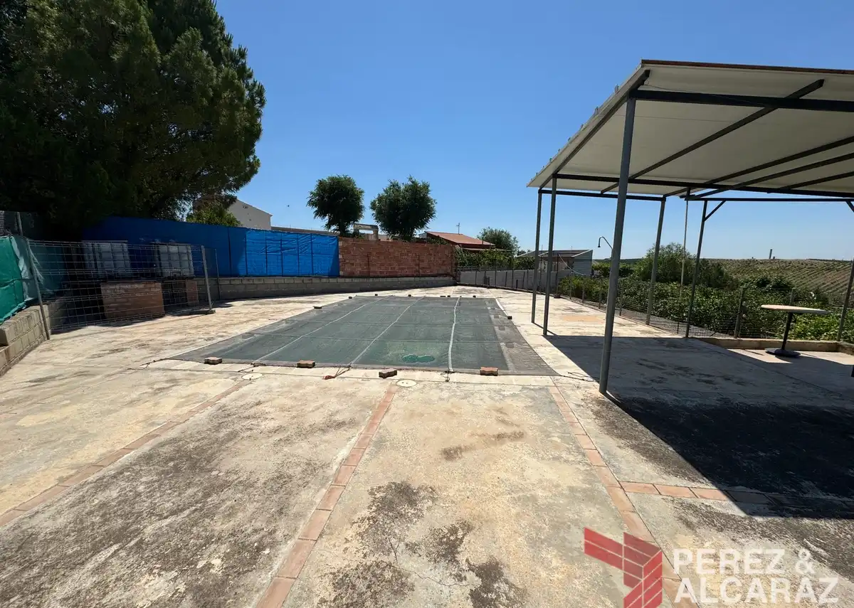 Terreno rústico en venta en Calle Chalets la Algaba 4, imagen 4