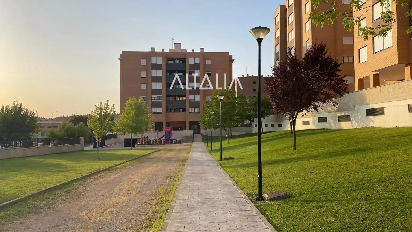 Vista exterior de Piso en venta en Cuenca con Trastero y Amueblado