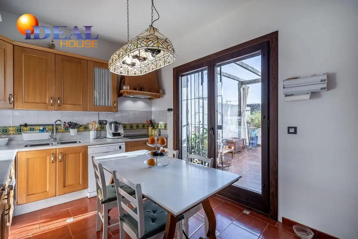 Haus mit Terrasse zum Verkauf in Calle PERNALEROS BAJO, imagen 17