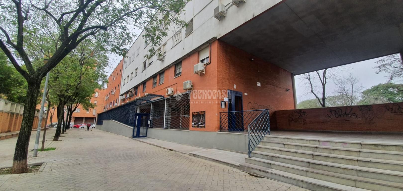 Vista exterior de Pis en venda en  Sevilla Capital amb Aire condicionat i Calefacció