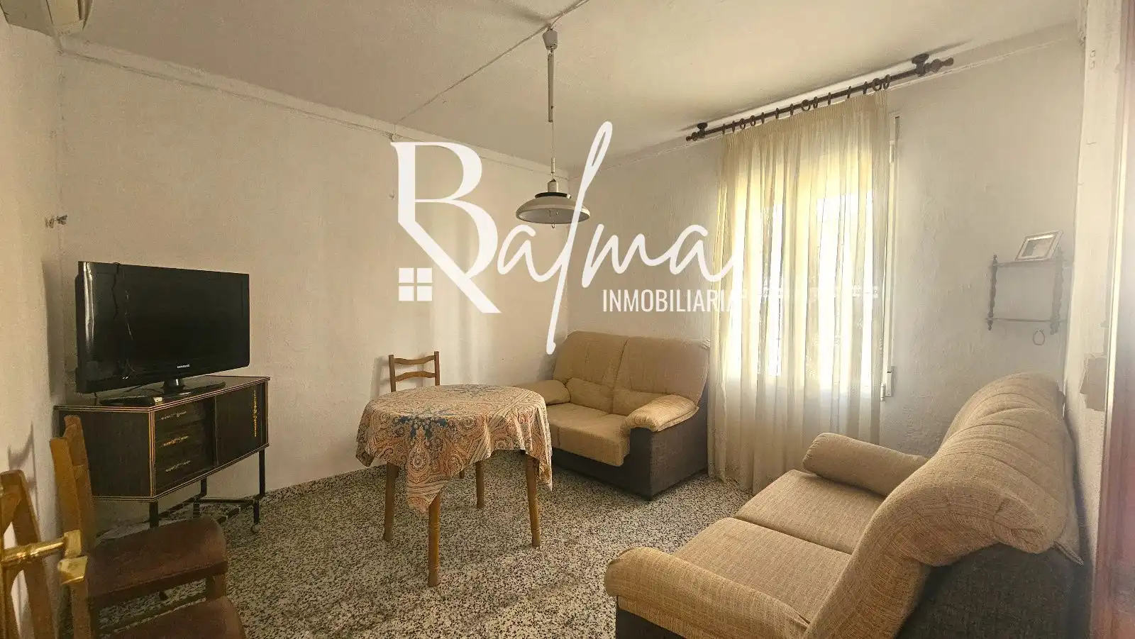 Living room of Detached homes for sale in Villanueva del Trabuco  with Air Conditioner and Storage room