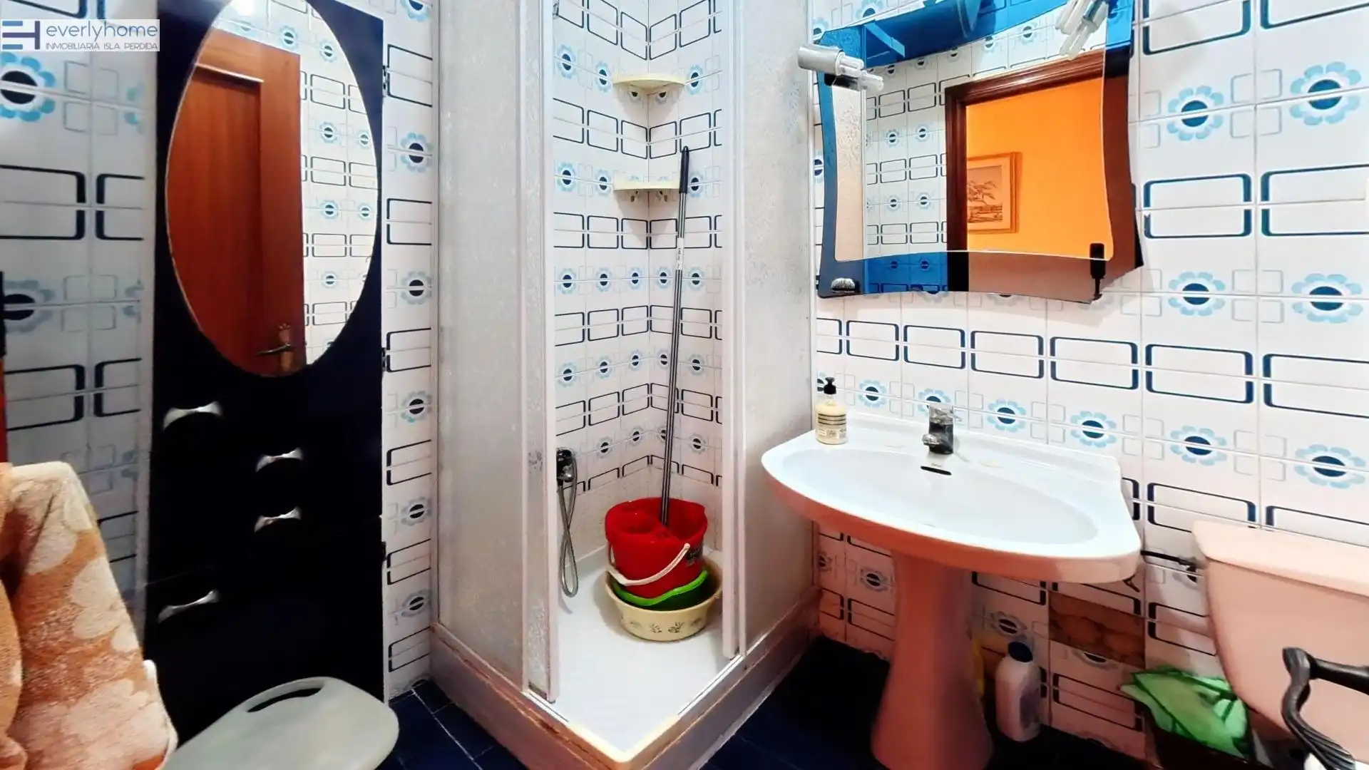 Bathroom of Flat for sale in Valencia