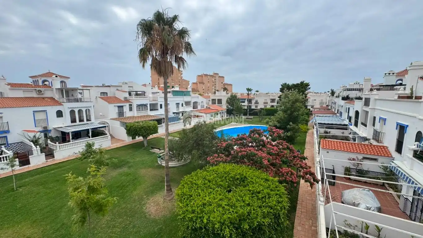 Jardín de Dúplex en venta en Motril con Terraza, Piscina y Piscina comunitaria