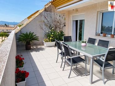 Penthouse with pool for sale in Torreblanca