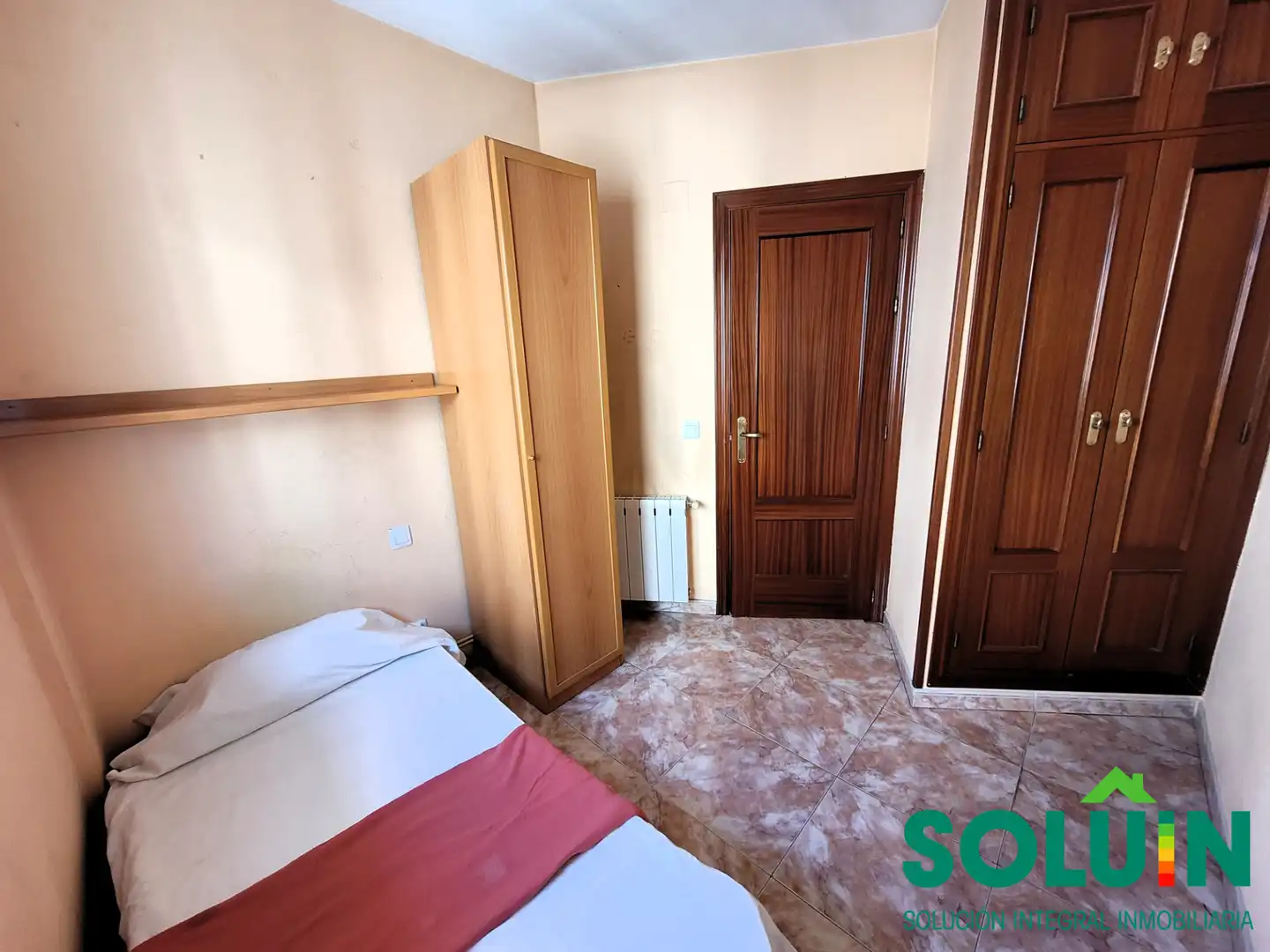 Habitación de Piso en venta en Fuenlabrada con Calefacción, Trastero y Horno