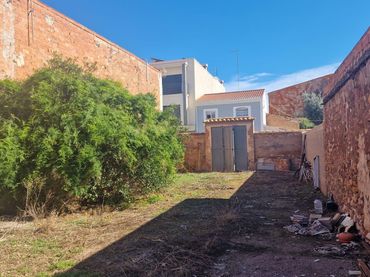 Terrenys i solars en venda a Calle Virgen del Pilar 13