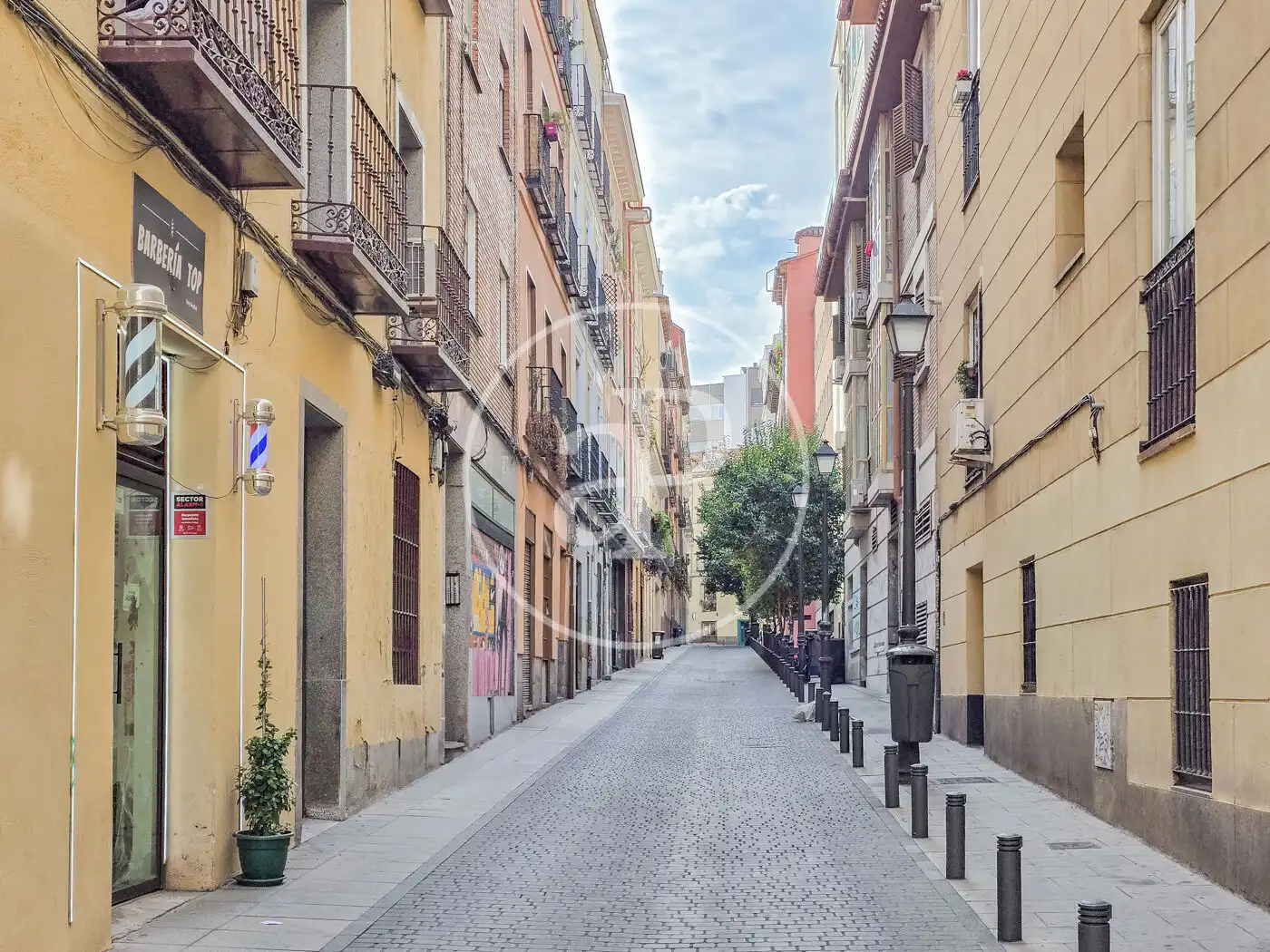 Exterior view of Flat for sale in Madrid  with Heating