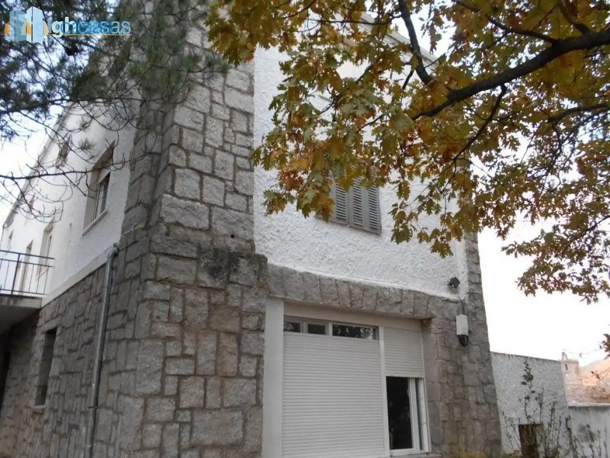 Vista exterior de Casa o chalet en venta en Becedas