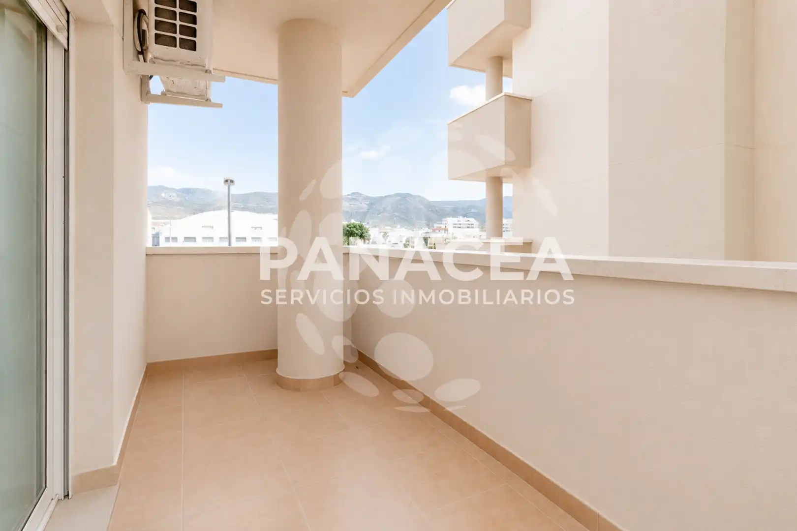 Terraza de Piso en venta en Vícar con Amueblado, Balcón y Piscina comunitaria