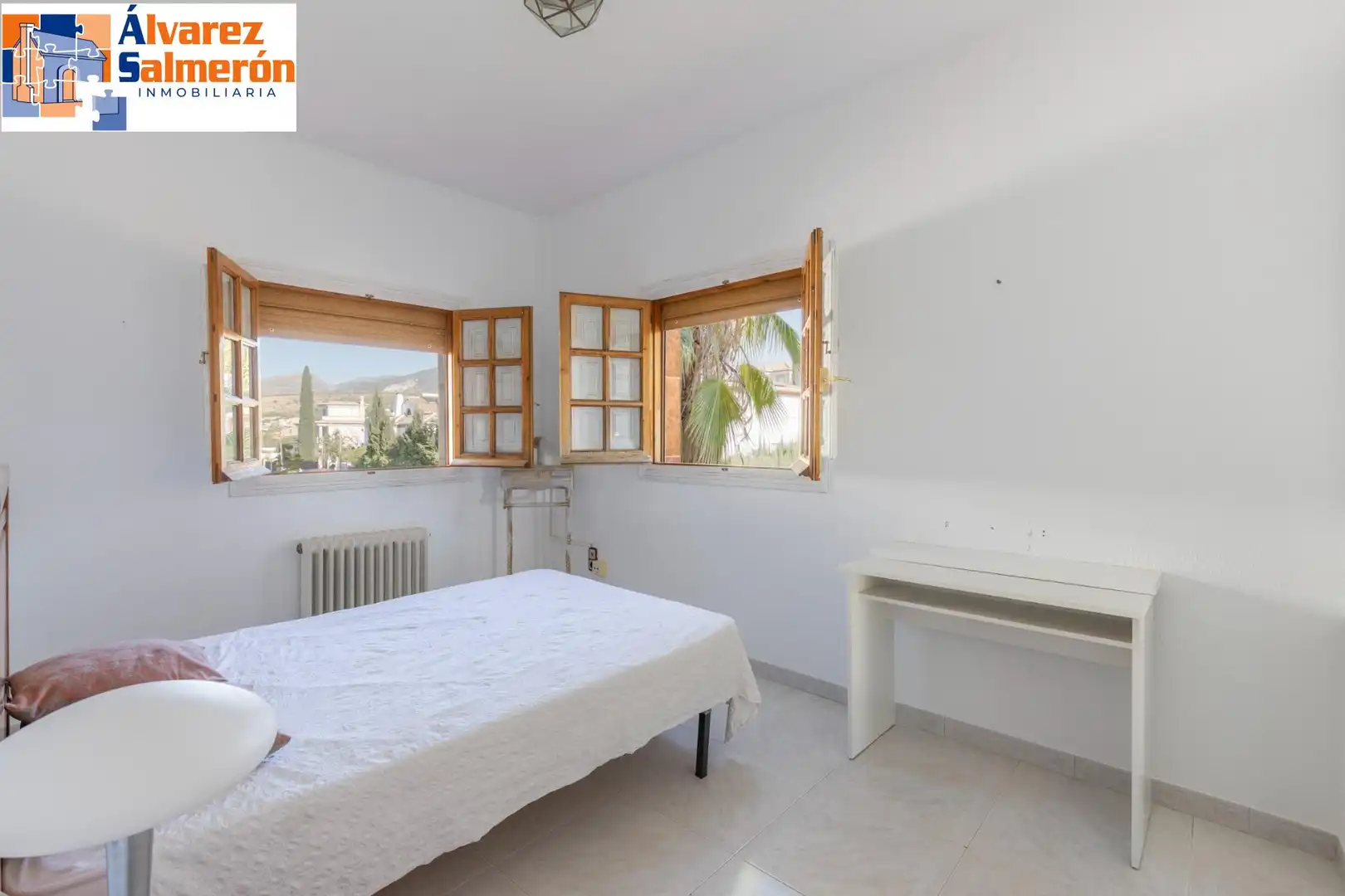 Habitación de Casa o chalet en venta en Altos de la Zubia