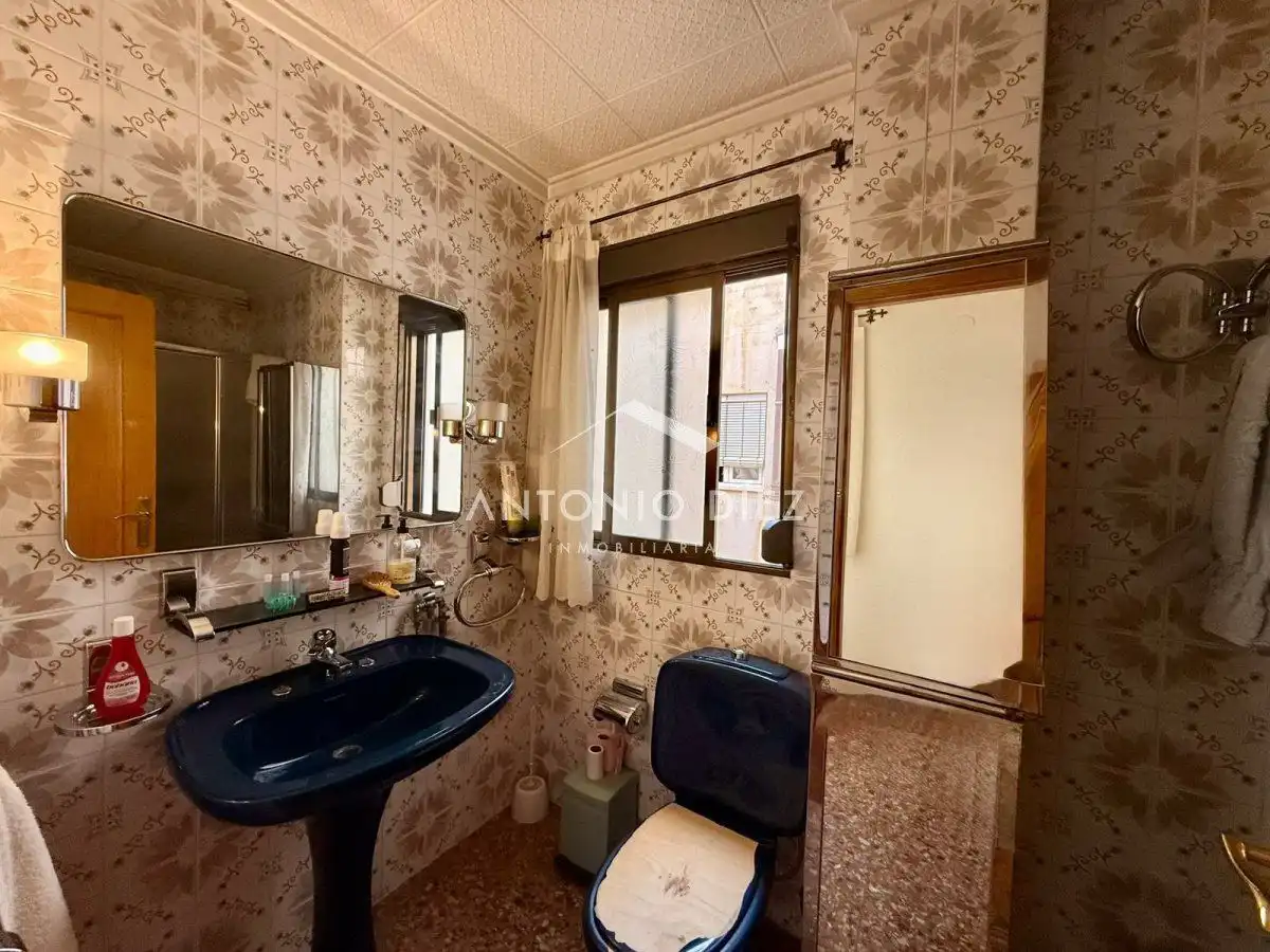 Bathroom of Flat for sale in Aspe  with Air Conditioner