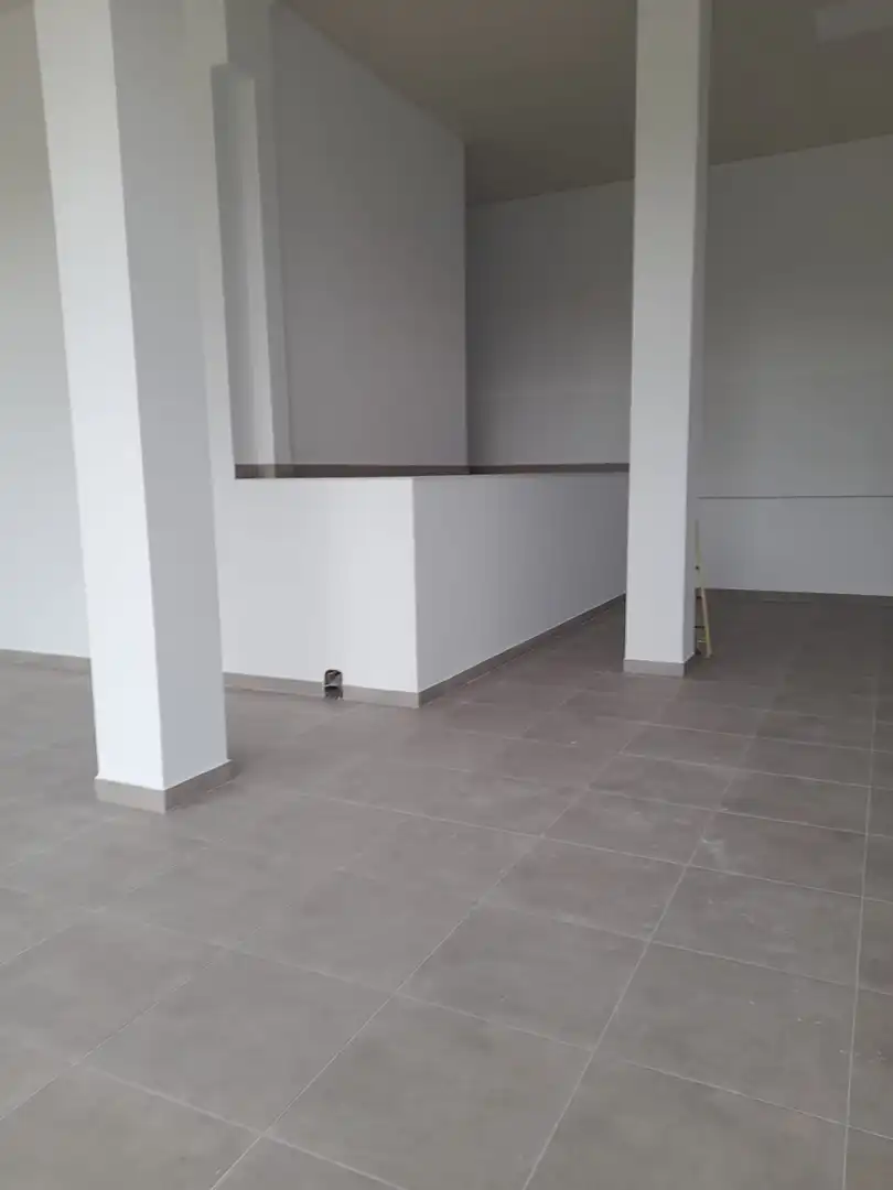 Local comercial en venda a Ruta de la Plata, imagen 3