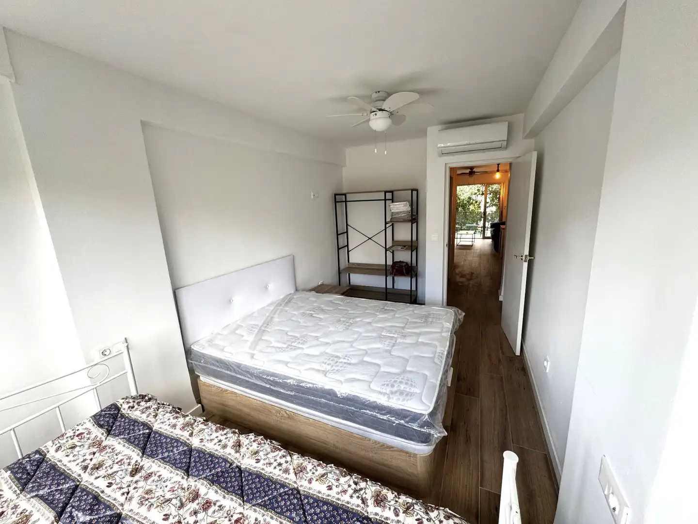 Dormitori de Apartament de lloguer en Benidorm amb Aire condicionat, Calefacció i Terrassa