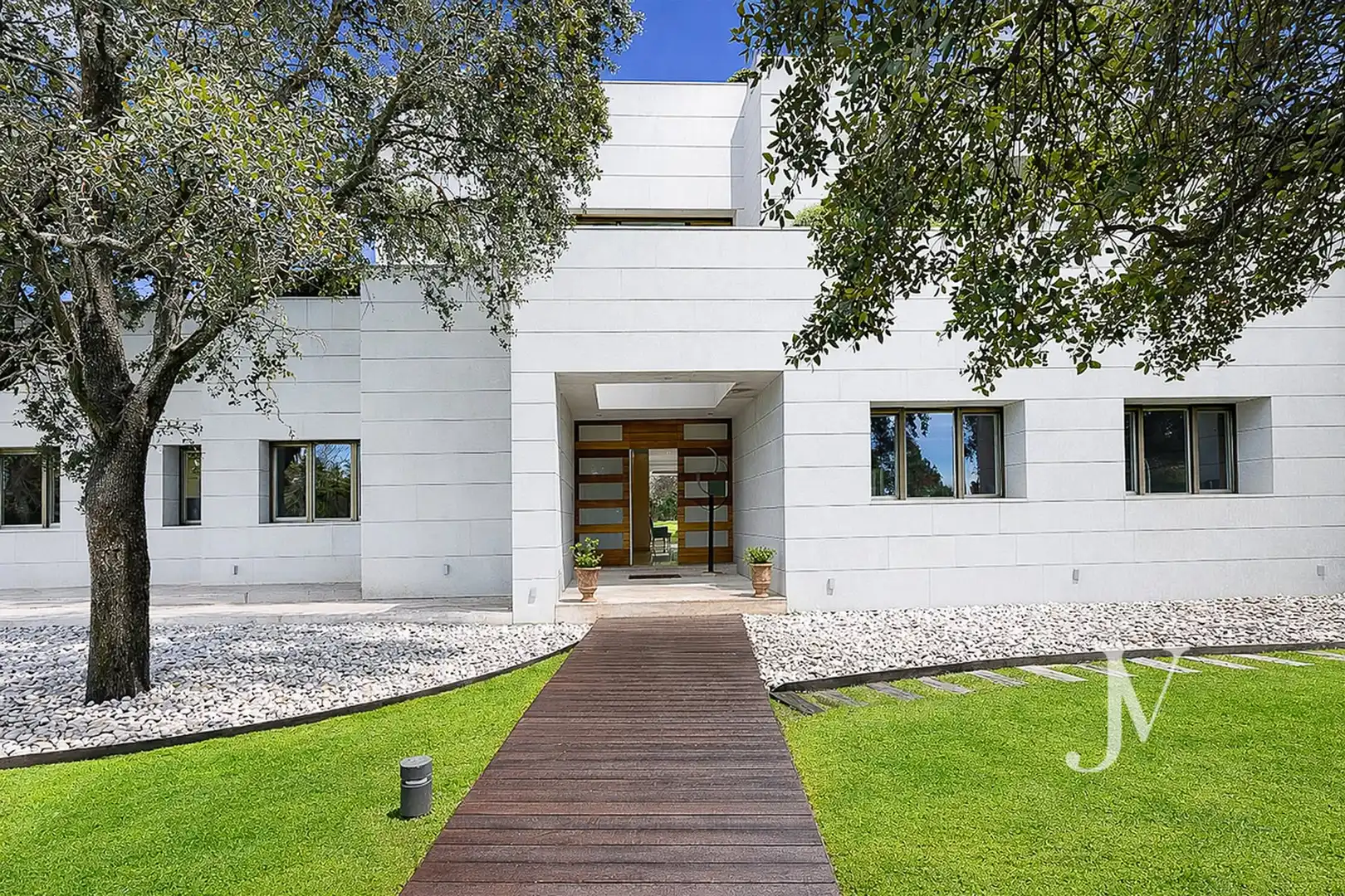 Vista exterior de Casa o xalet en venda en Pozuelo de Alarcón amb Aire condicionat, Calefacció i Jardí privat