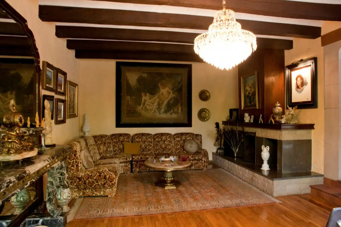 Sala d'estar de Casa o xalet en venda en La Roca del Vallès amb Calefacció, Jardí privat i Terrassa
