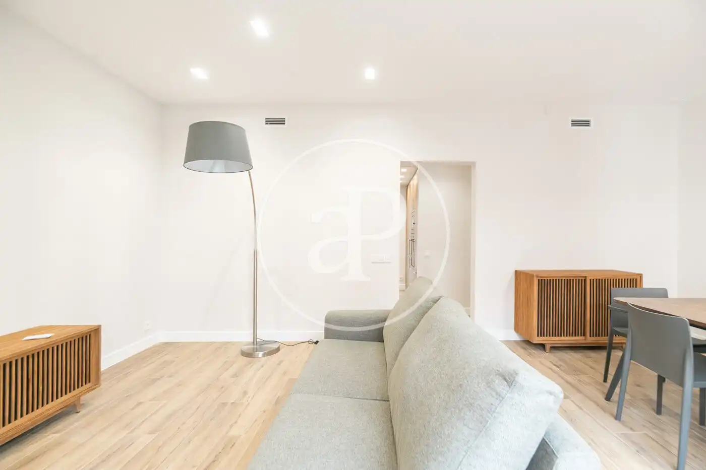 Wohnzimmer von Wohnung zum Verkauf in Barcelona mit Klimaanlage, Heizung und Möbliert