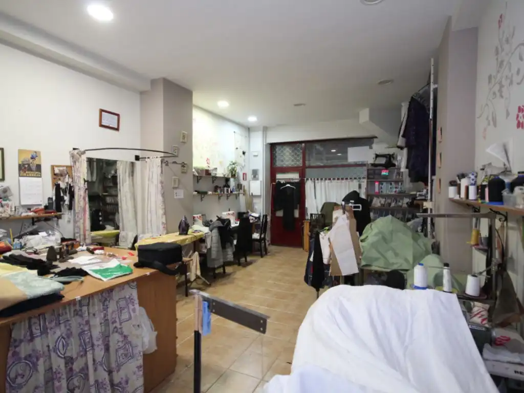 Local en venta en Calle Azkuene, Pasaia