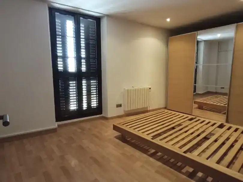 Flat for sale in Manresa  with Air Conditioner