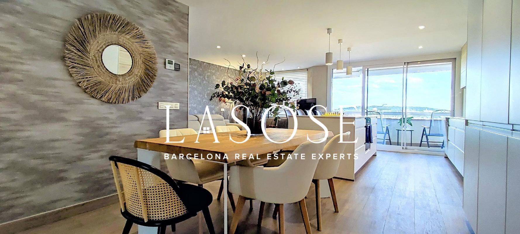 Menjador de Apartament de lloguer en  Barcelona Capital amb Aire condicionat, Calefacció i Parquet