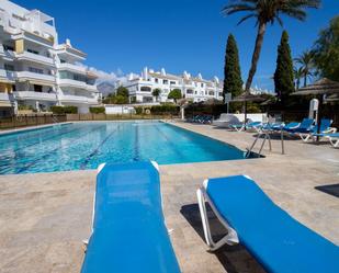 Vista exterior de Apartament en venda en Marbella amb Terrassa i Piscina