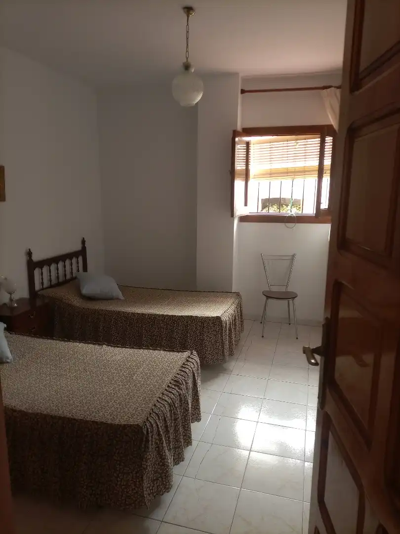 Dormitori de Casa o xalet en venda en Alpujarra de la Sierra amb Aire condicionat, Calefacció i Jardí privat