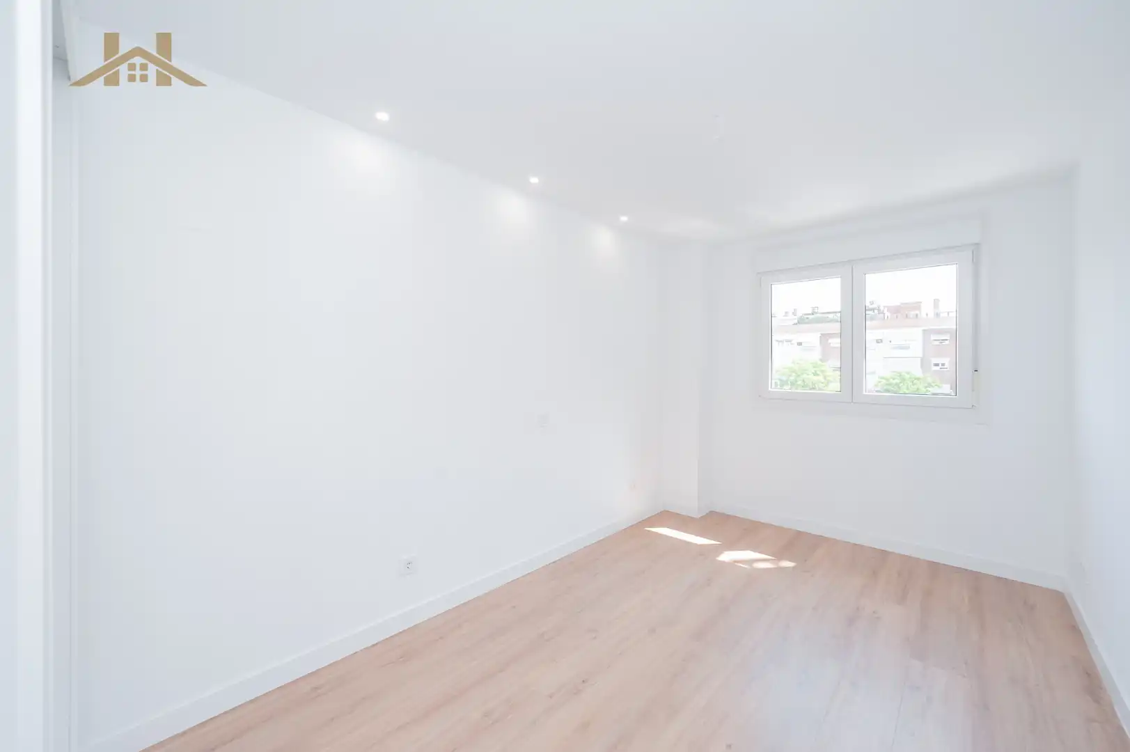 Schlafzimmer von Wohnung zum Verkauf in Pozuelo de Alarcón mit Klimaanlage, Heizung und Terrasse