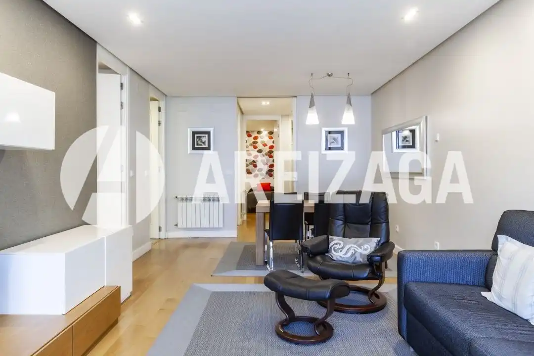 Sala de estar de Piso en venta en Donostia - San Sebastián  con Calefacción, Terraza y Balcón
