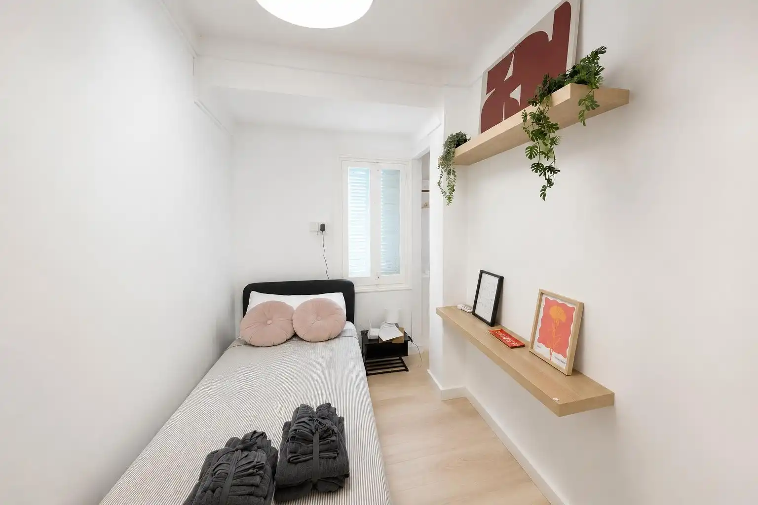 Dormitori de Apartament de lloguer en Torrevieja amb Aire condicionat, Calefacció i Terrassa