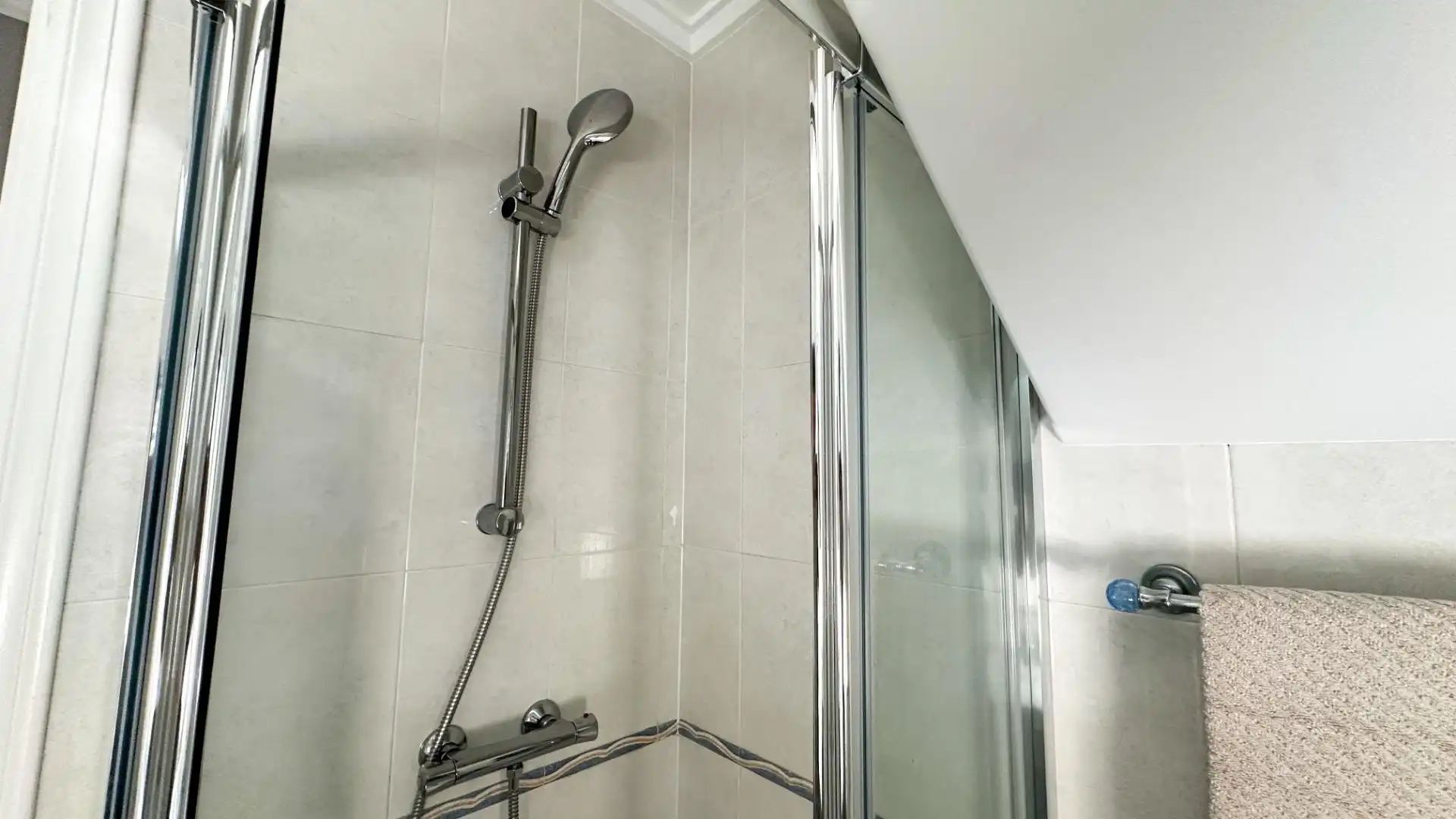 Badezimmer von Maisonette zum Verkauf in San Miguel de Salinas mit Schwimmbad, Möbliert und Gemeinschaftspool