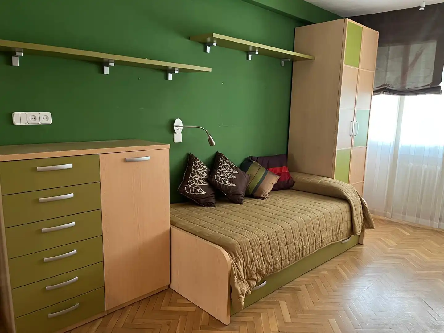 Bedroom of Flat for rent in Madrid  with Air Conditioner, Heating and Parquet flooring