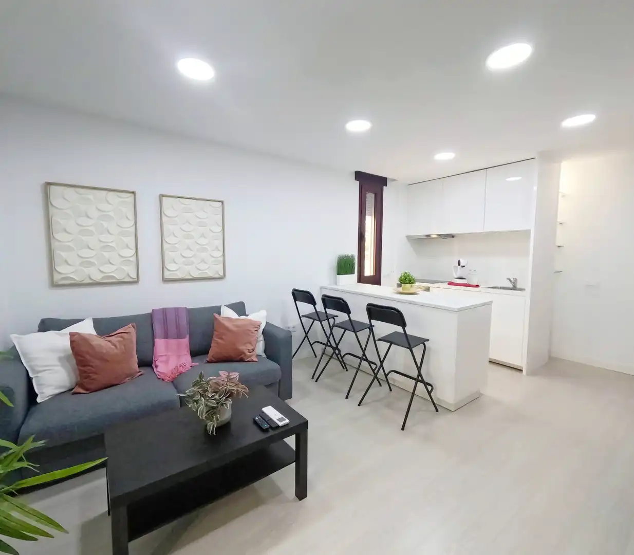Living room of Flat for sale in Santa Cruz de Tenerife  with Air Conditioner, Parquet flooring and Storage room