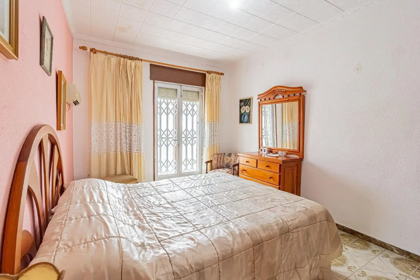 Schlafzimmer von Einfamilien-Reihenhaus zum Verkauf in Cartagena mit Privatgarten, Abstellraum und Balkon