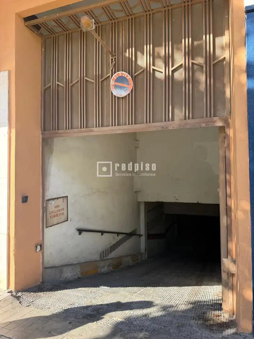 Garage zur Miete in Blasco Ibáñez, Ciutat Jardí
