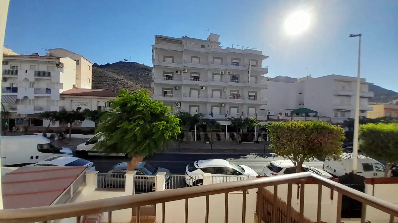 Außenansicht von Wohnung zum Verkauf in Torrenueva Costa mit Möbliert und Balkon