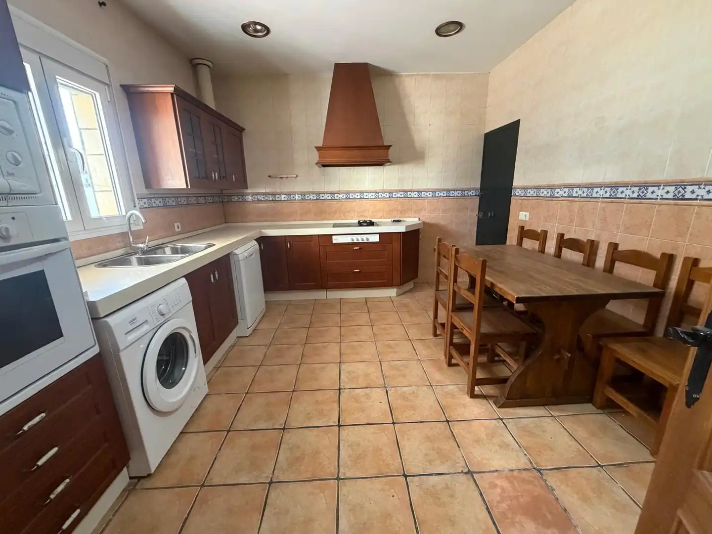 Cocina de Casa o chalet en venta en Chiclana de la Frontera con Jardín privado, Terraza y Trastero