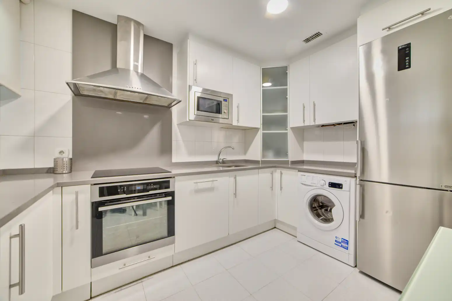 Cocina de Piso de alquiler en  Pamplona / Iruña con Calefacción, Parquet y Trastero