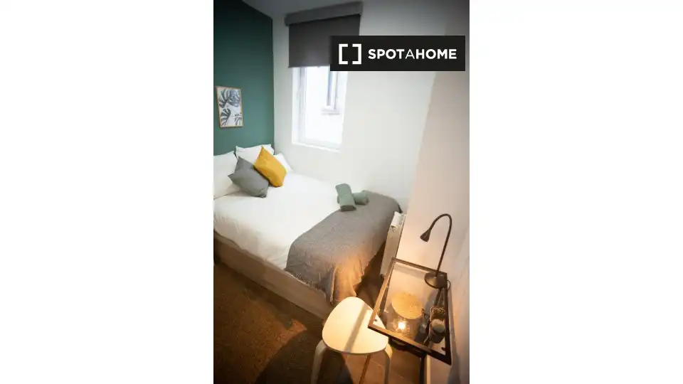 Habitación de Piso de alquiler en Madrid con Aire acondicionado, Calefacción y Amueblado