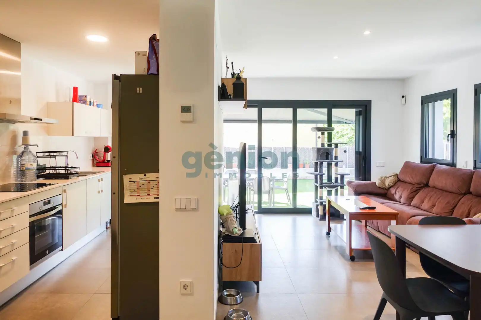 Cuina de Casa o xalet en venda en Vilablareix amb Calefacció, Jardí privat i Parquet